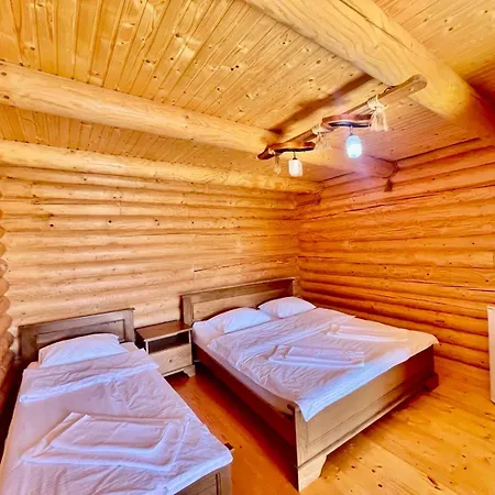 Hotel з видом на говерлу та петрос
