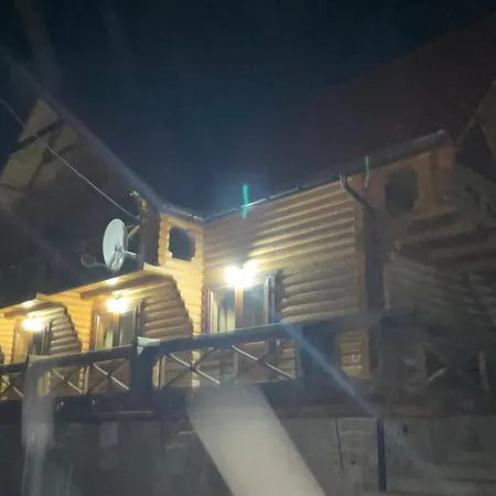 з видом на говерлу та петрос 4* Yablunytsya